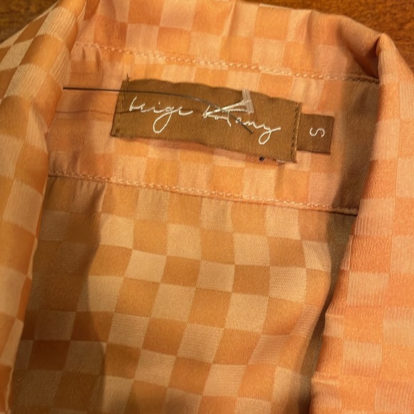 Orange blouse with checked pattern size small - Picture 2 of 8